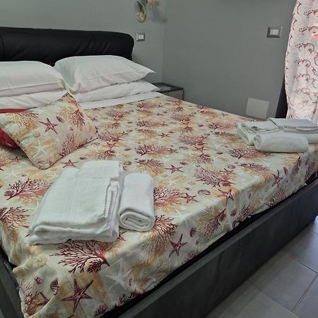 קטאניה Queen'S Apartament מראה חיצוני תמונה