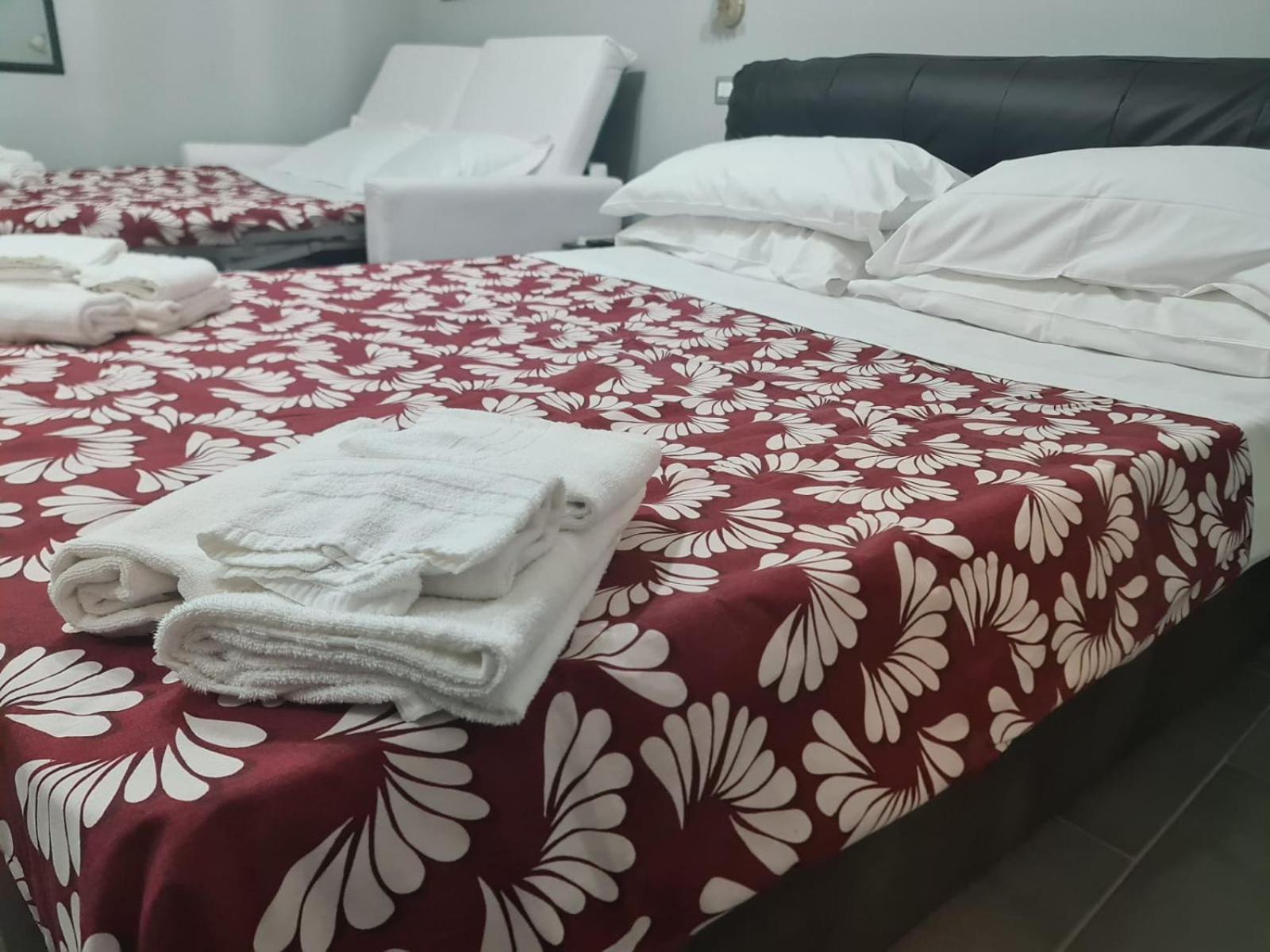קטאניה Queen'S Apartament מראה חיצוני תמונה